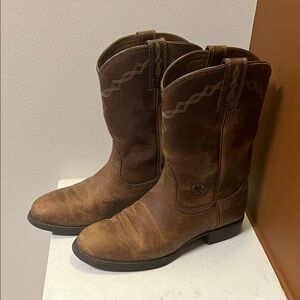 ARIAT Women's Distressed Brown Heritage Roper Western Boots Size 6C